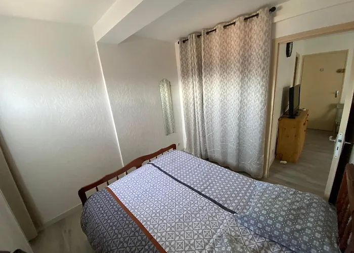 2 Pieces Proche Avec Parking - Fr-1-837-66 דירה *